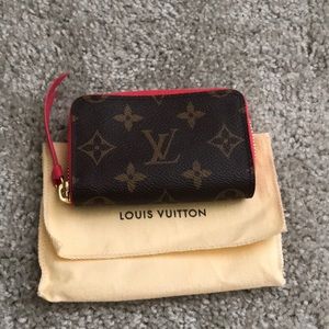 Louis Vuitton multicartes